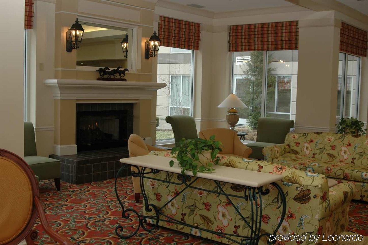 Hilton Garden Inn Louisville East Интериор снимка