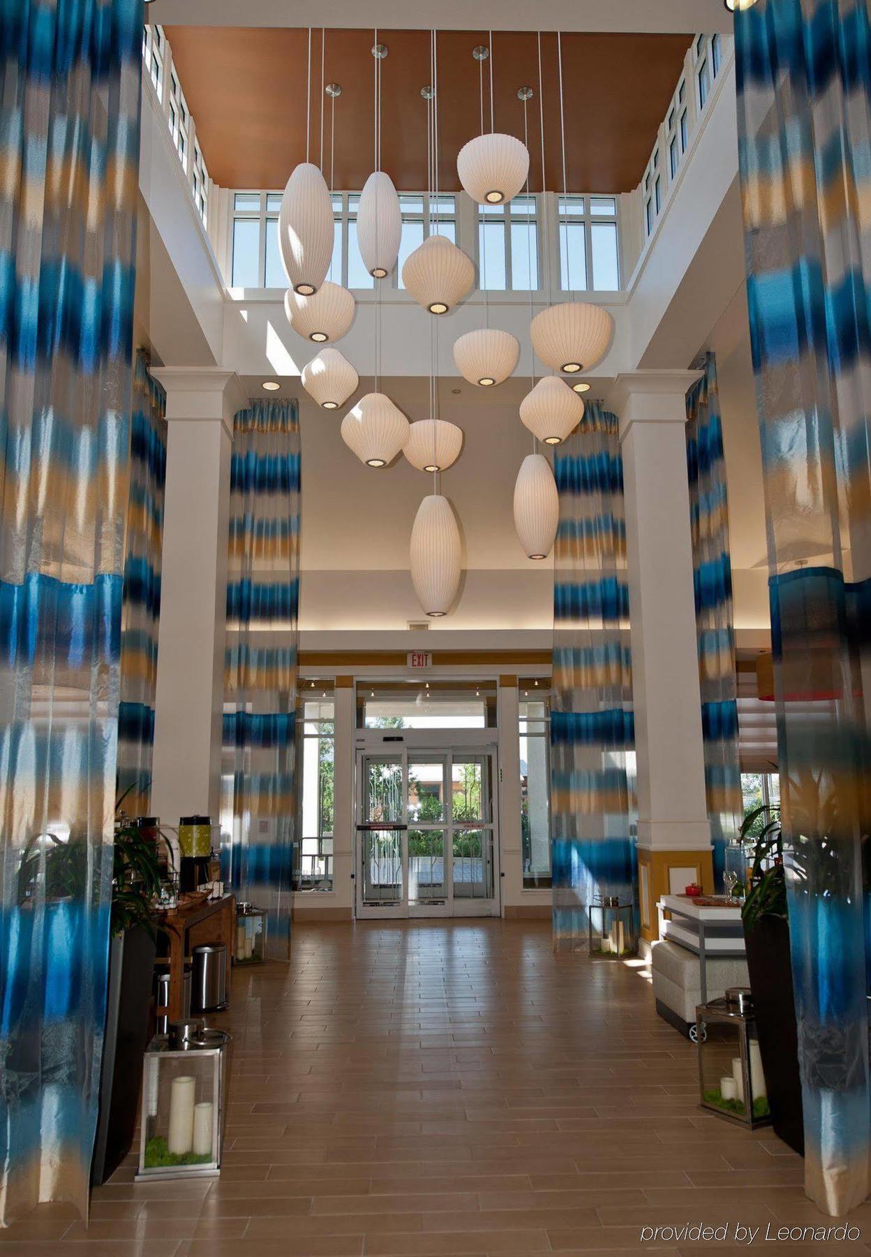 Hilton Garden Inn Louisville East Екстериор снимка